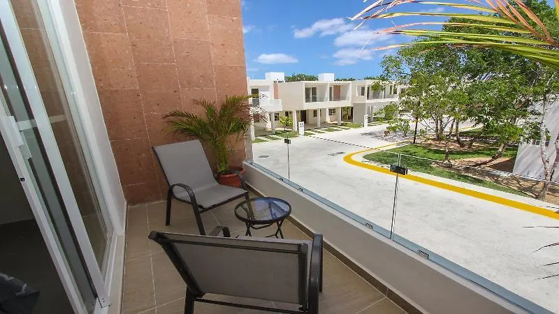 Selvanova By Teamoplaya Playa del Carmen 4*,